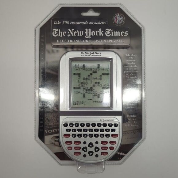 THE NEW YORK TIMES Electronic Crossword Puzzle Hand Held Game 500 Puzzles NEW - Picture 1 of 5